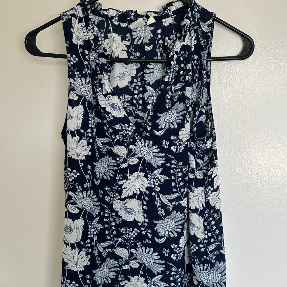 Gap Women's Floral Tank Top, Size XS, Blue White Floral Print, Loose Fit